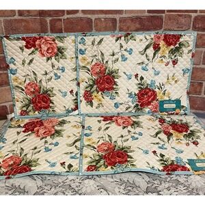 The Pioneer Woman Sweet Rose Quilted Placemats NWT - Set of 4